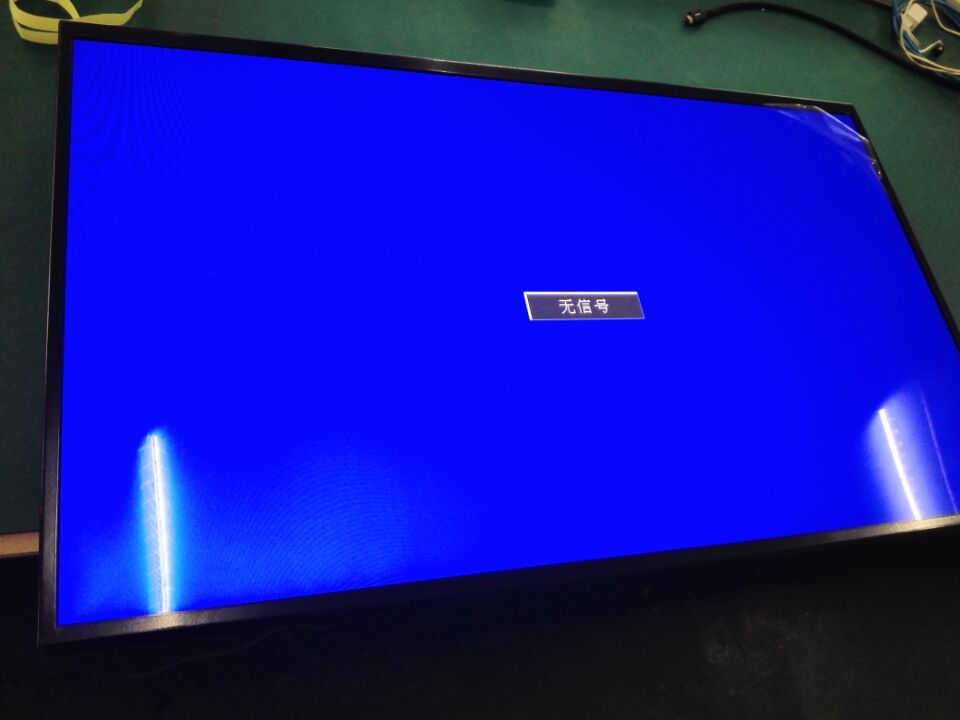 42寸监视器
